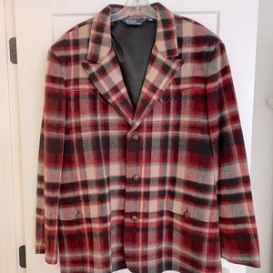 Stunning men’s Polo wool blazer!  Size XXL